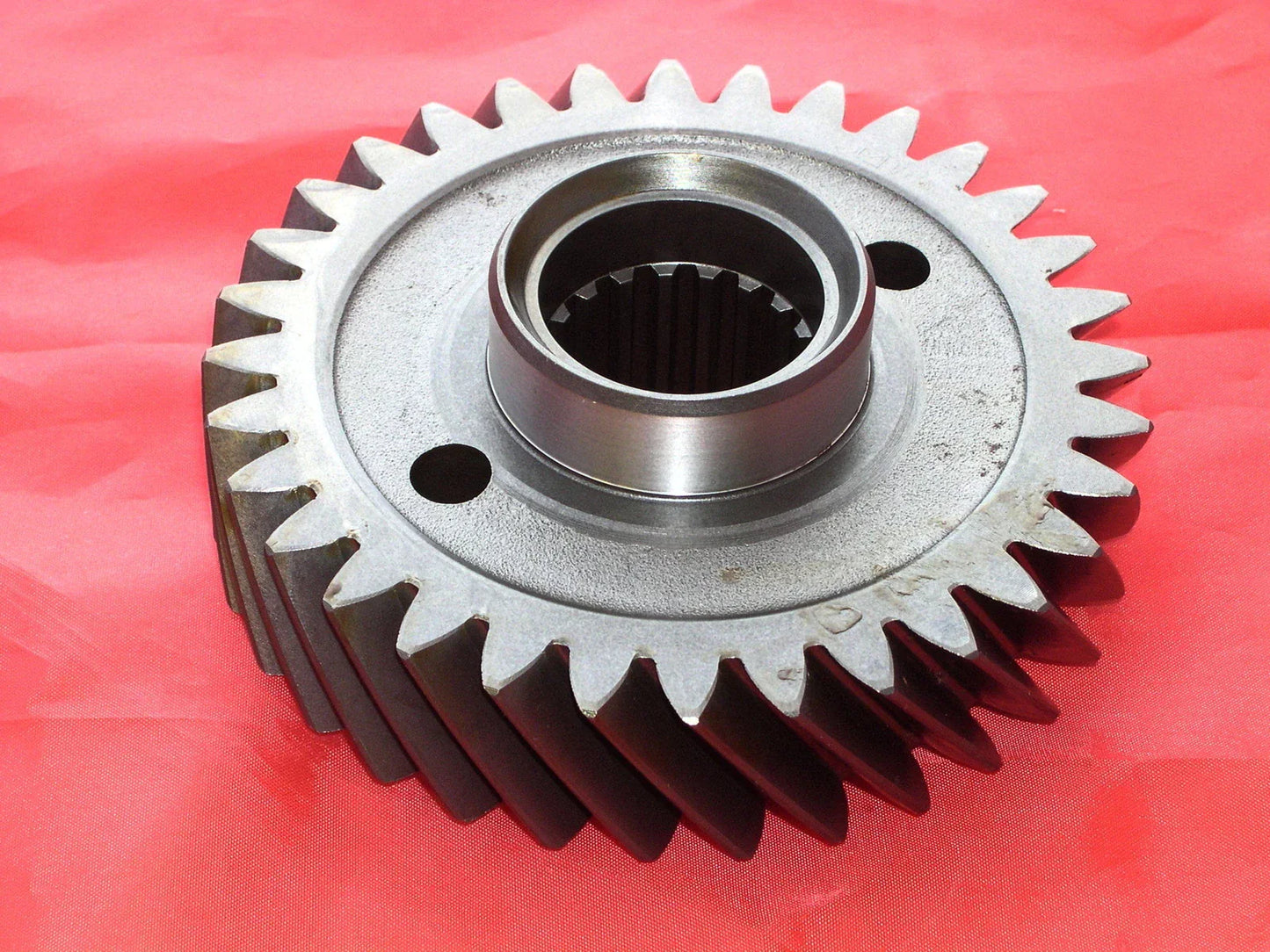 Japanese Transfer Input Gear for Land Cruiser FJ60 FJ62 HJ60 HJ61 (10/85 - )