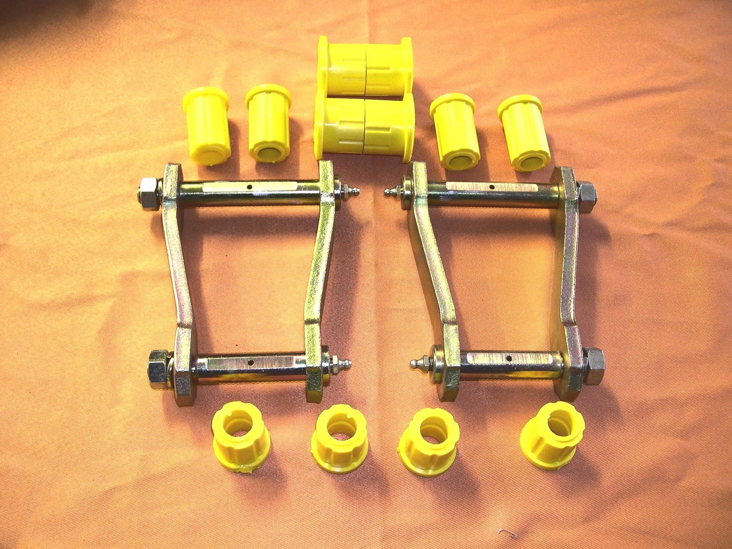 Rear Greasable Shackle & Bush Kit for Hilux LN167 KZN165 (2005-2015)