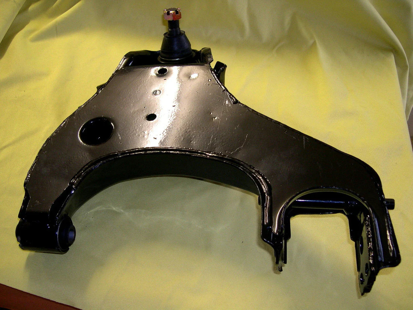 Front LH Lower Control Arm for Nissan Navara D22 4WD (1997-2002)