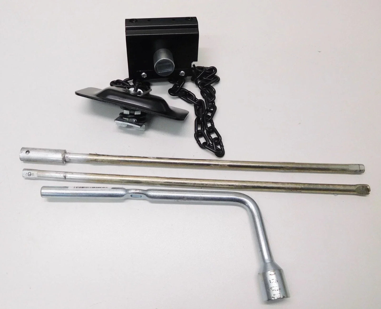 Spare Wheel Winch Winder & Handles for Trailers 14-16 Inch Wheels
