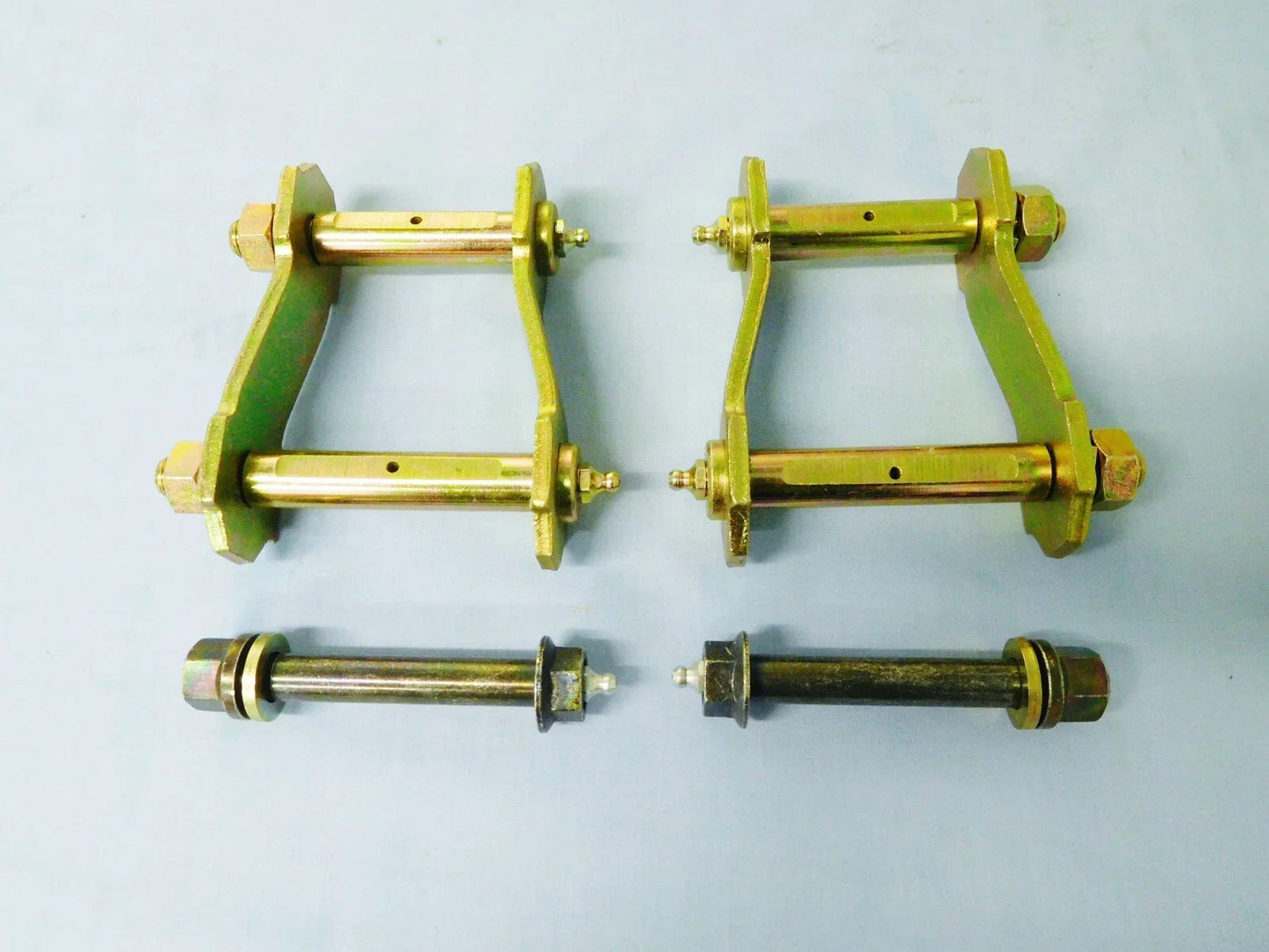 Rear Greasable Spring Shackles & Pins for Toyota Hilux (1991-1997)