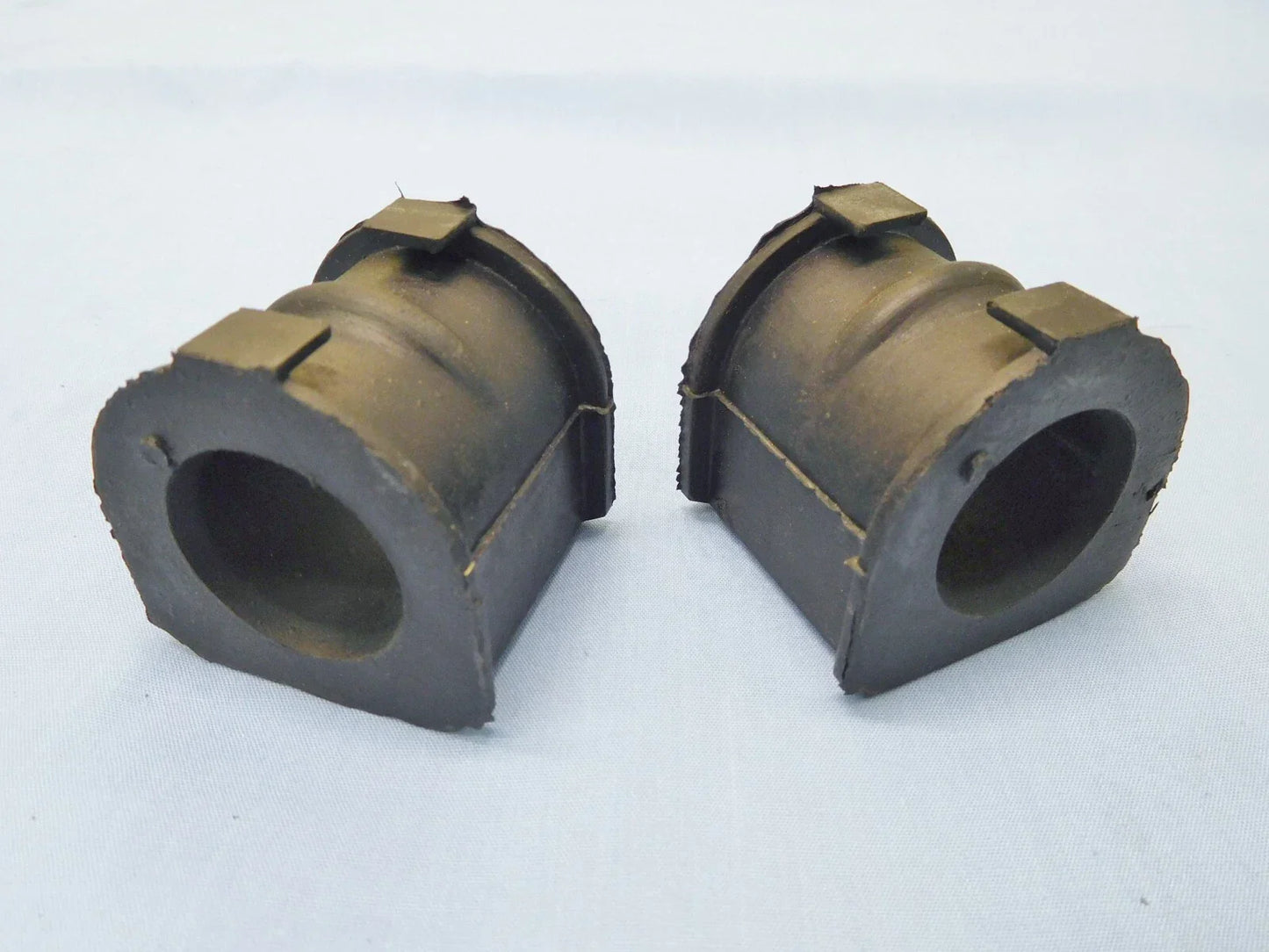 Front Sway Bar Mounting Bushes for Isuzu D-Max 4WD (2008-2012)