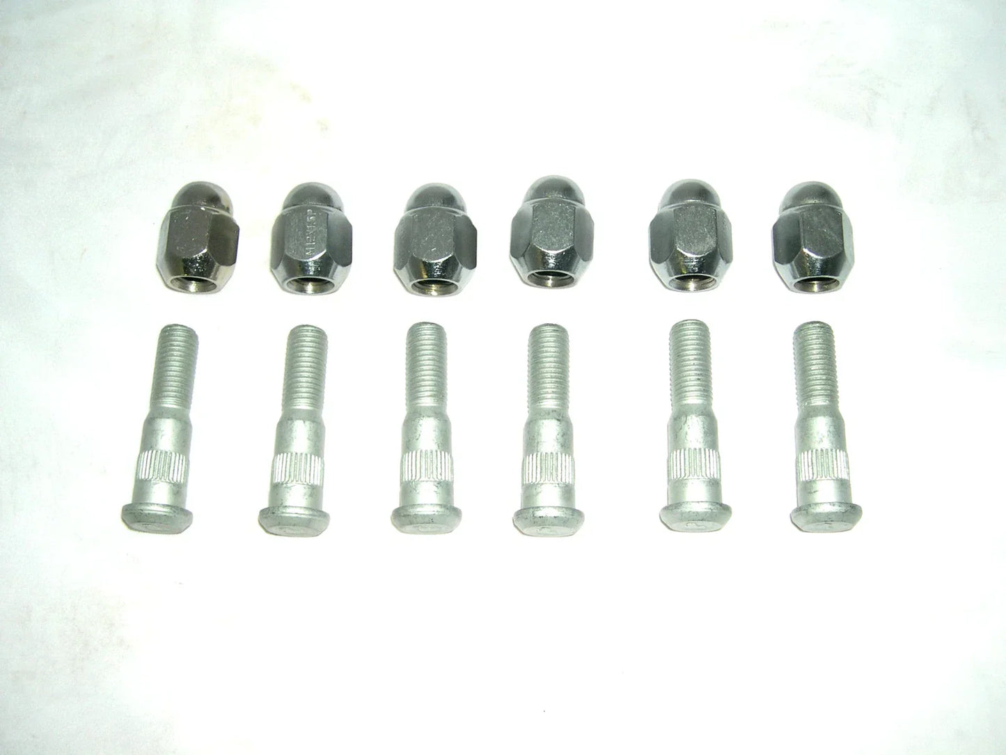 Rear Wheel Stud & Nut Kit for LandCruiser FZJ75 HZJ75 (1992-1998)