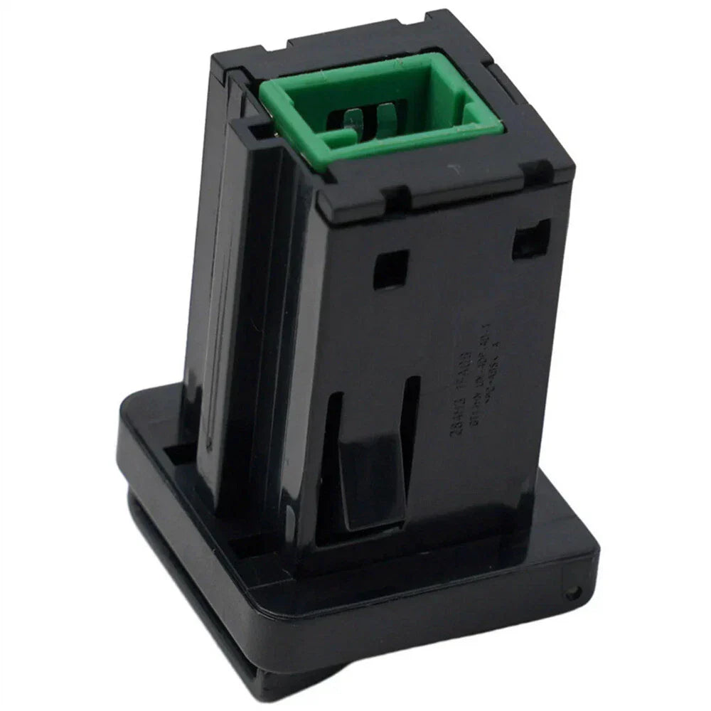 USB Auxiliary Input Adapter Charger for Nissan Infiniti (2003-2010)