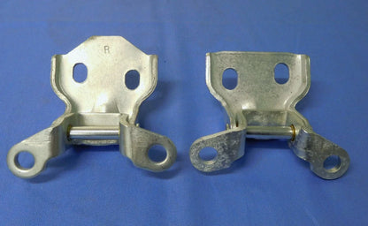 Front RH Door Hinge Upper & Lower Set for 2WD Holden TF Rodeo (1998-2002)