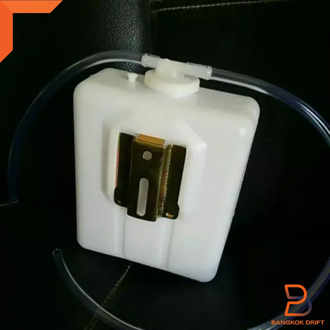 Coolant Reservoir Overflow Bottle Tank for Universal Car Truck Pickup