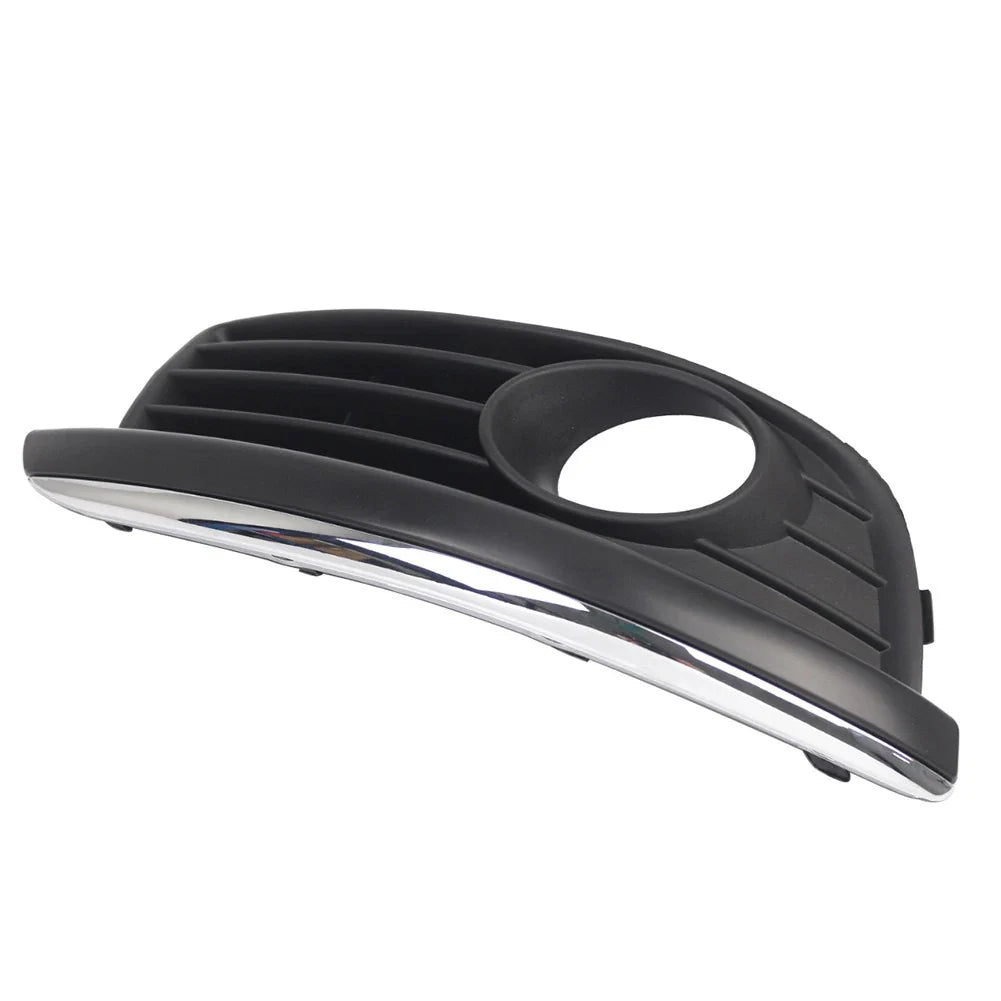 Right Front Bumper Fog Light Cover w/ Chrome Trim for VW Jetta (2006-2010)