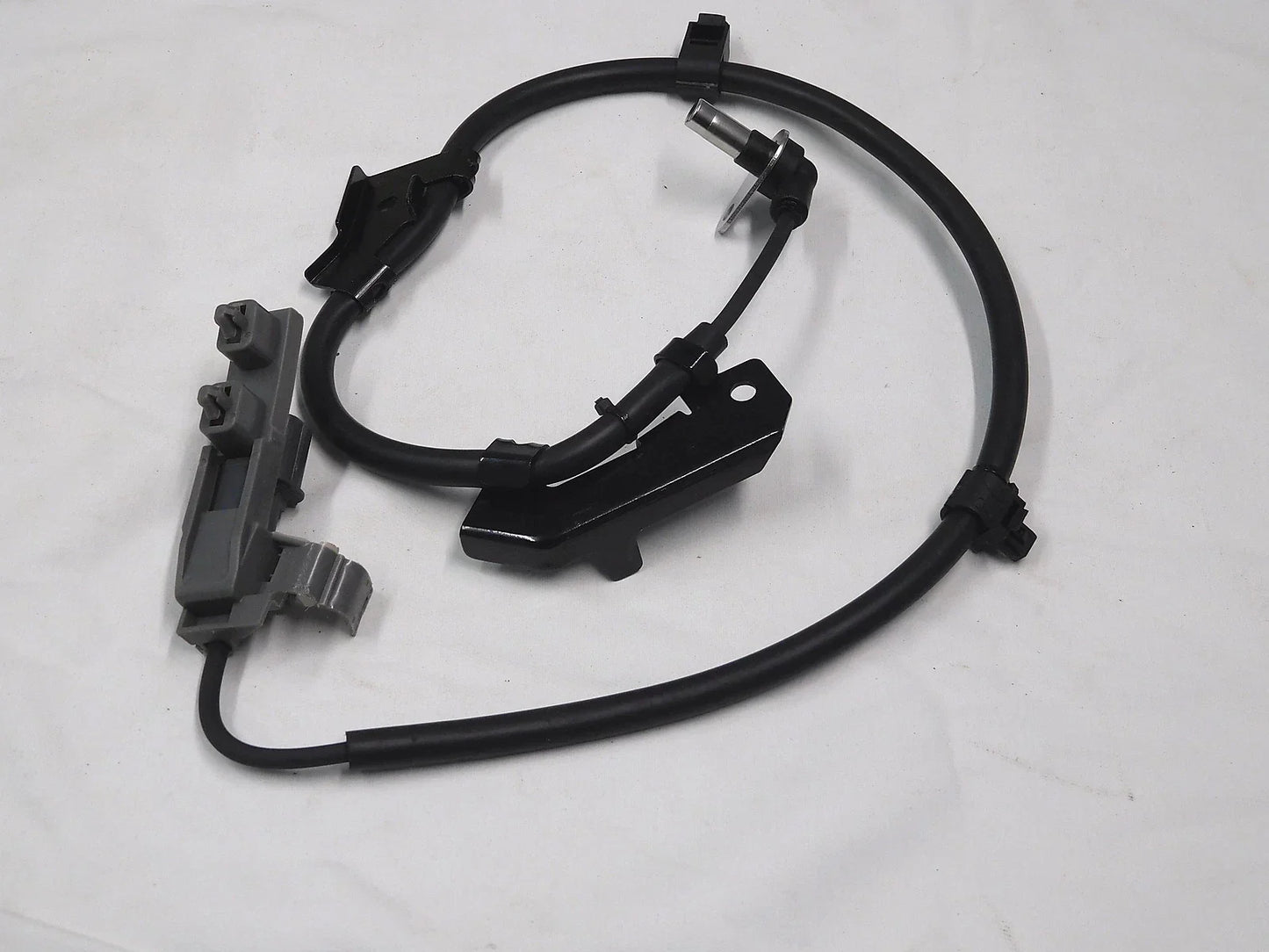 Front Right Hand ABS Brake Sensor for Isuzu D-Max 2WD High Ride (2007-2012)