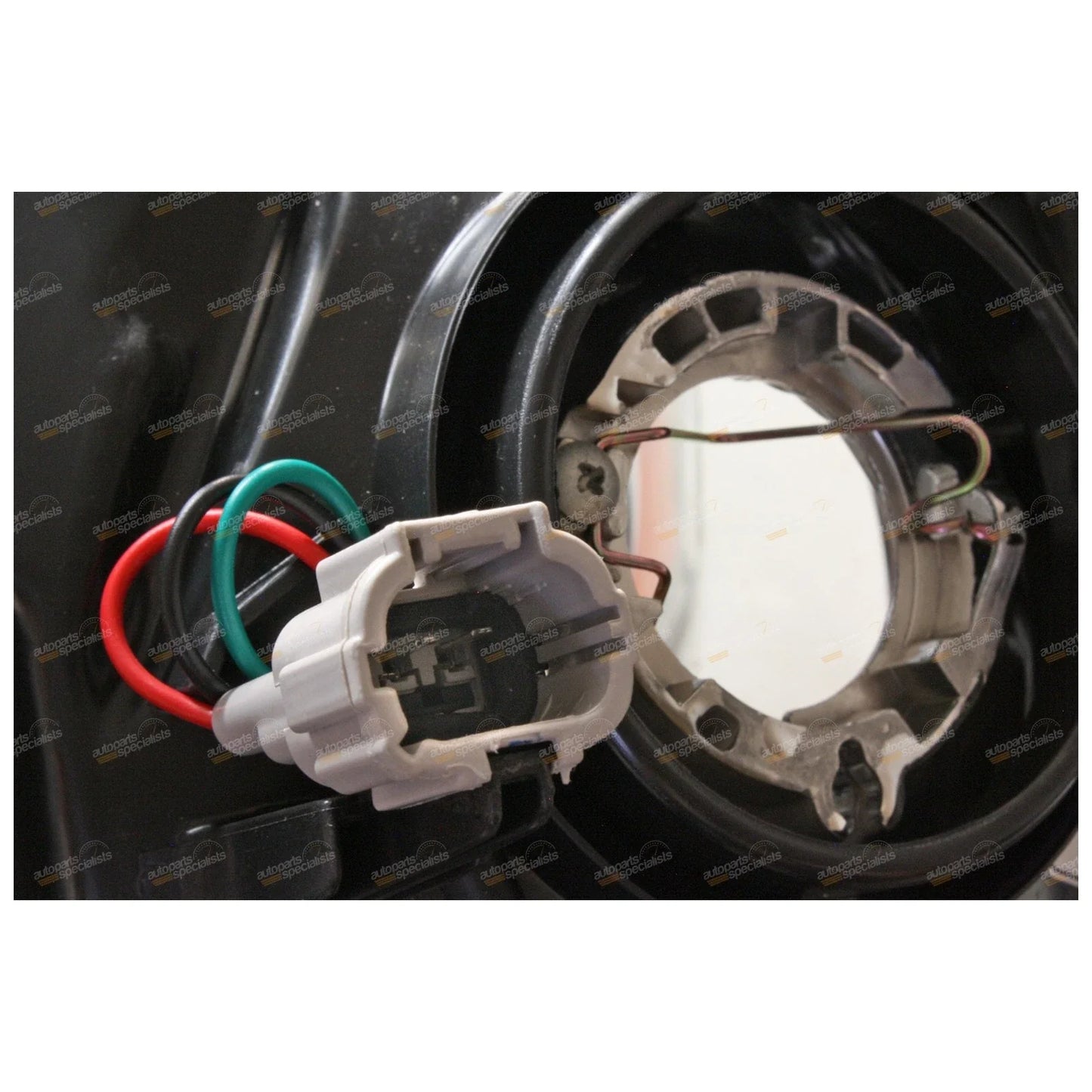RH Headlight for Nissan Navara D22 (2001-2014)