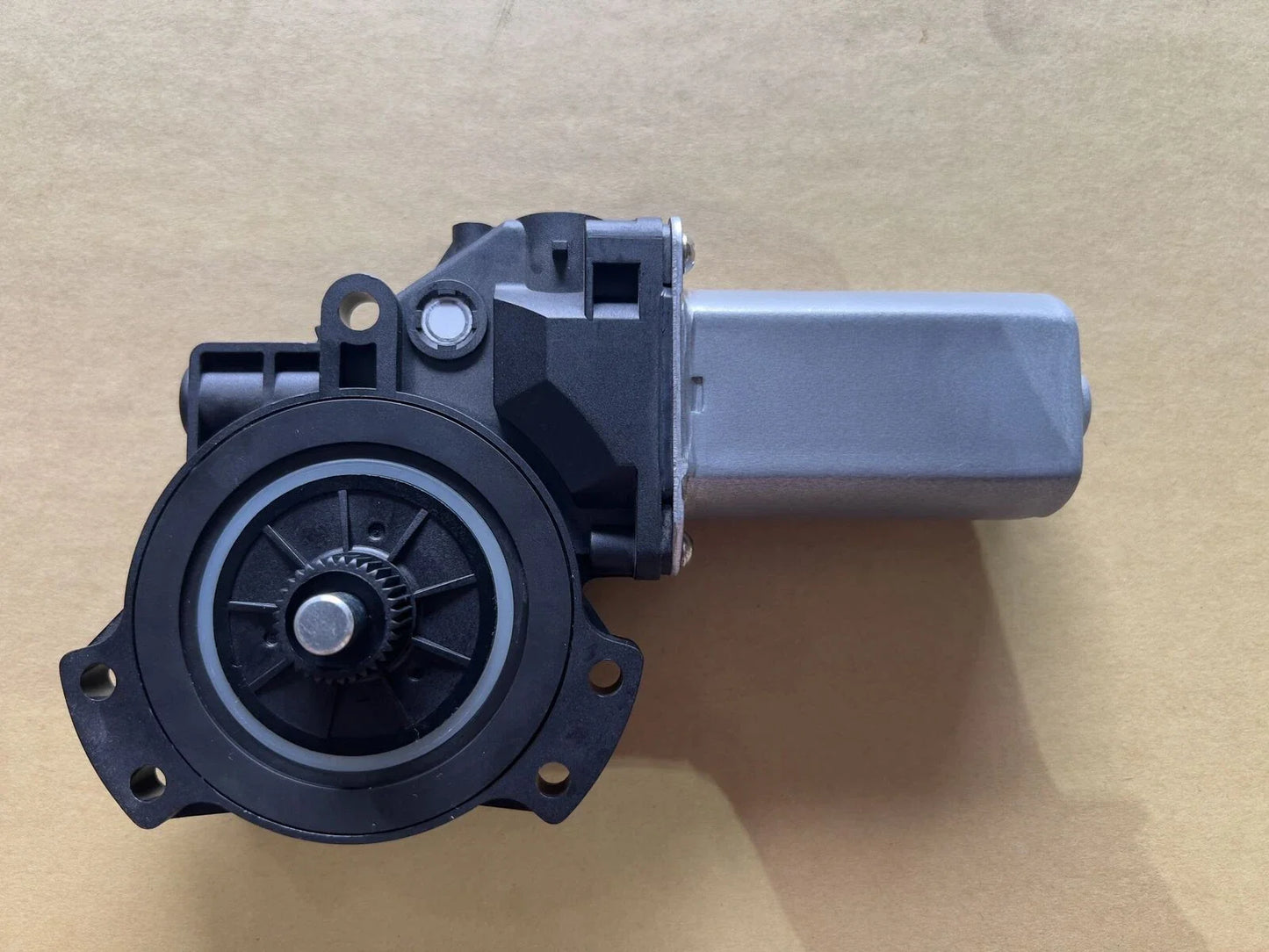 Window Lift Motor 2 Pins for Hyundai ix35 & Santa Fe (2005–2015)
