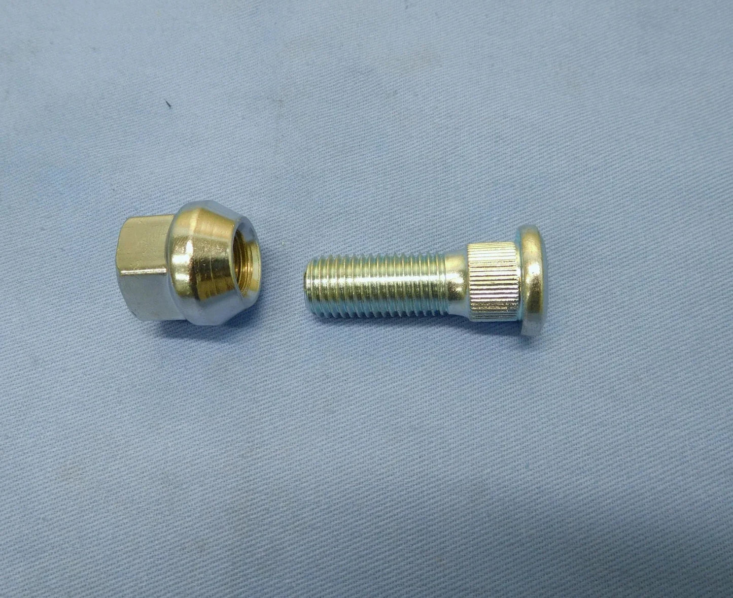 Front Wheel Stud & Nut for Isuzu D-Max Alloy Wheels (2008-2013)