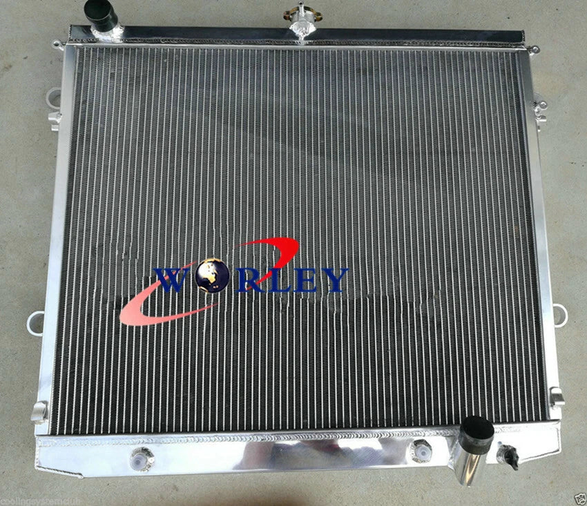 Alloy Radiator for Toyota Landcruiser VDJ200R 4.5TD V8 Diesel (07-15)