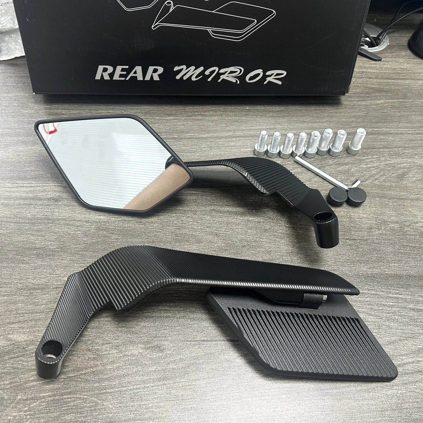 Adjustable 10mm 8mm Bolts Motorcycle Wind Wing Side Mirrors for Bikes