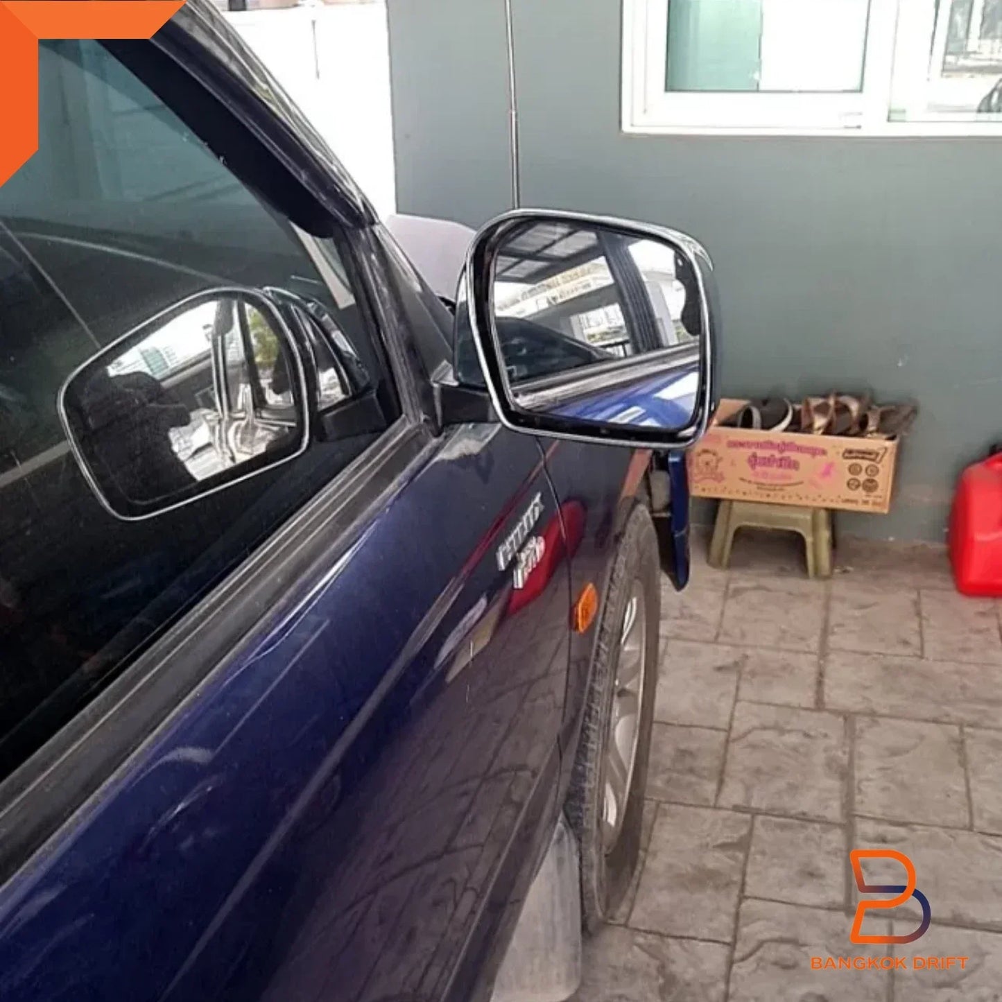 Chrome Manual Side Mirrors for Toyota Hilux Ute Tiger D4D (1997-2004)