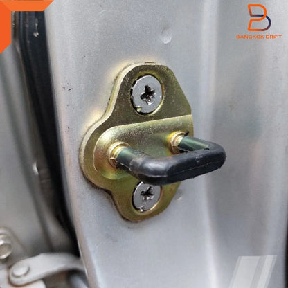 Front Door Lock Latch Plate for Nissan Navara UTE D21 (1986-1997)