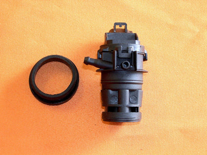 Windscreen Washer Pump Motor for Toyota Hilux KUN26R (2005 - Present)