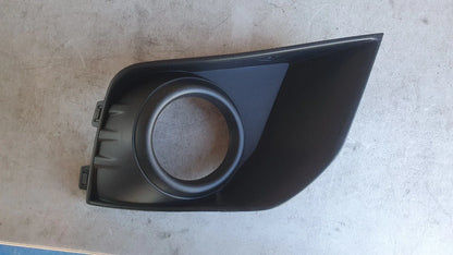 Front Bar Grille With Fog Light Mount Right Side for Mitsubishi ASX (2010–2017)