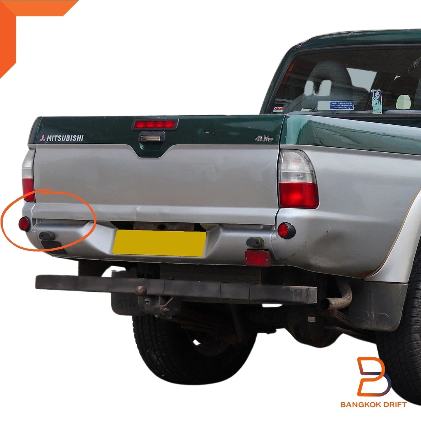 Left Rear Tub Reflector LH for Mitsubishi Triton MK (1996-2006)