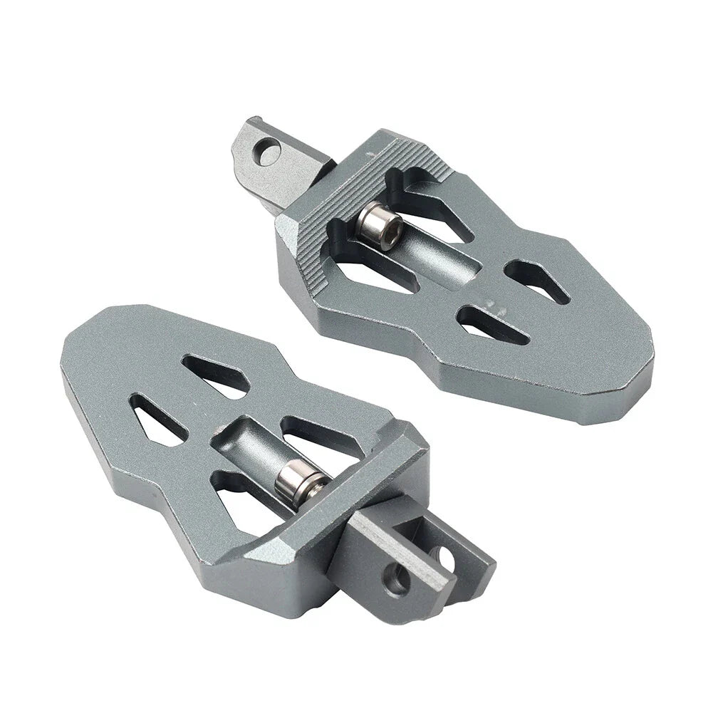Front Foot Redal Titan Footpegs for Benelli TNT 600 300 302S QJMotor 350 400