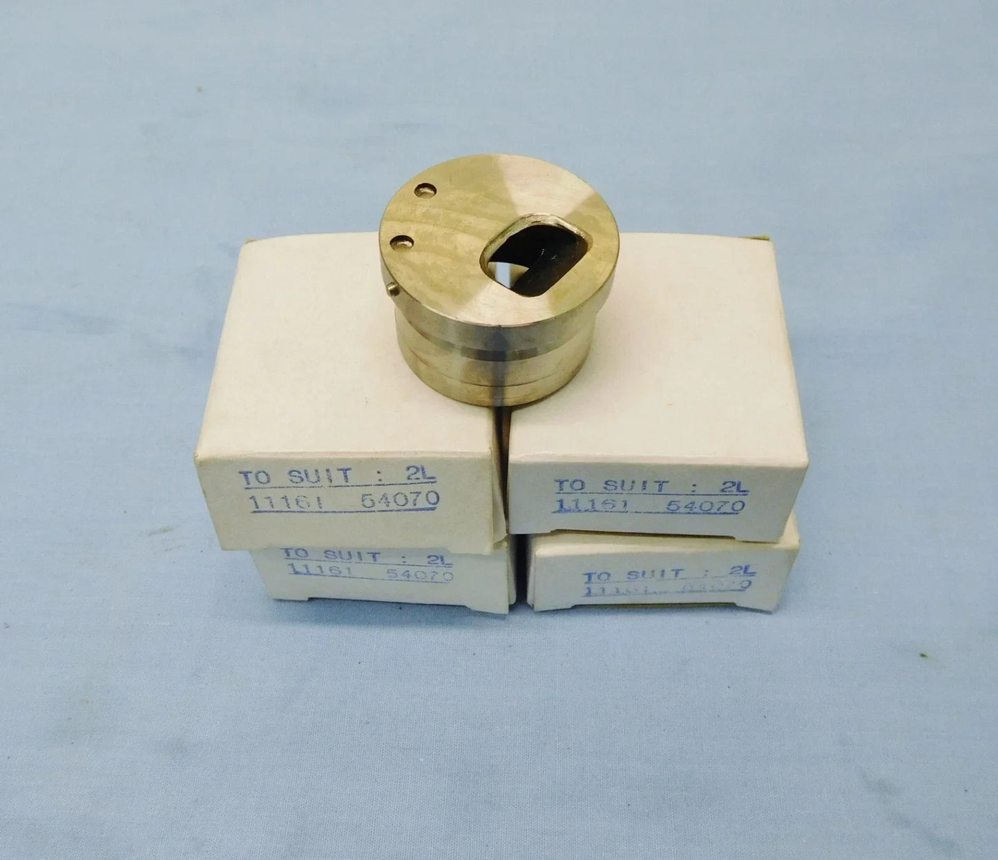 Set of 4 Precombustion Chambers for Hilux LN65 2L 2.4L Diesel (1983-1988)