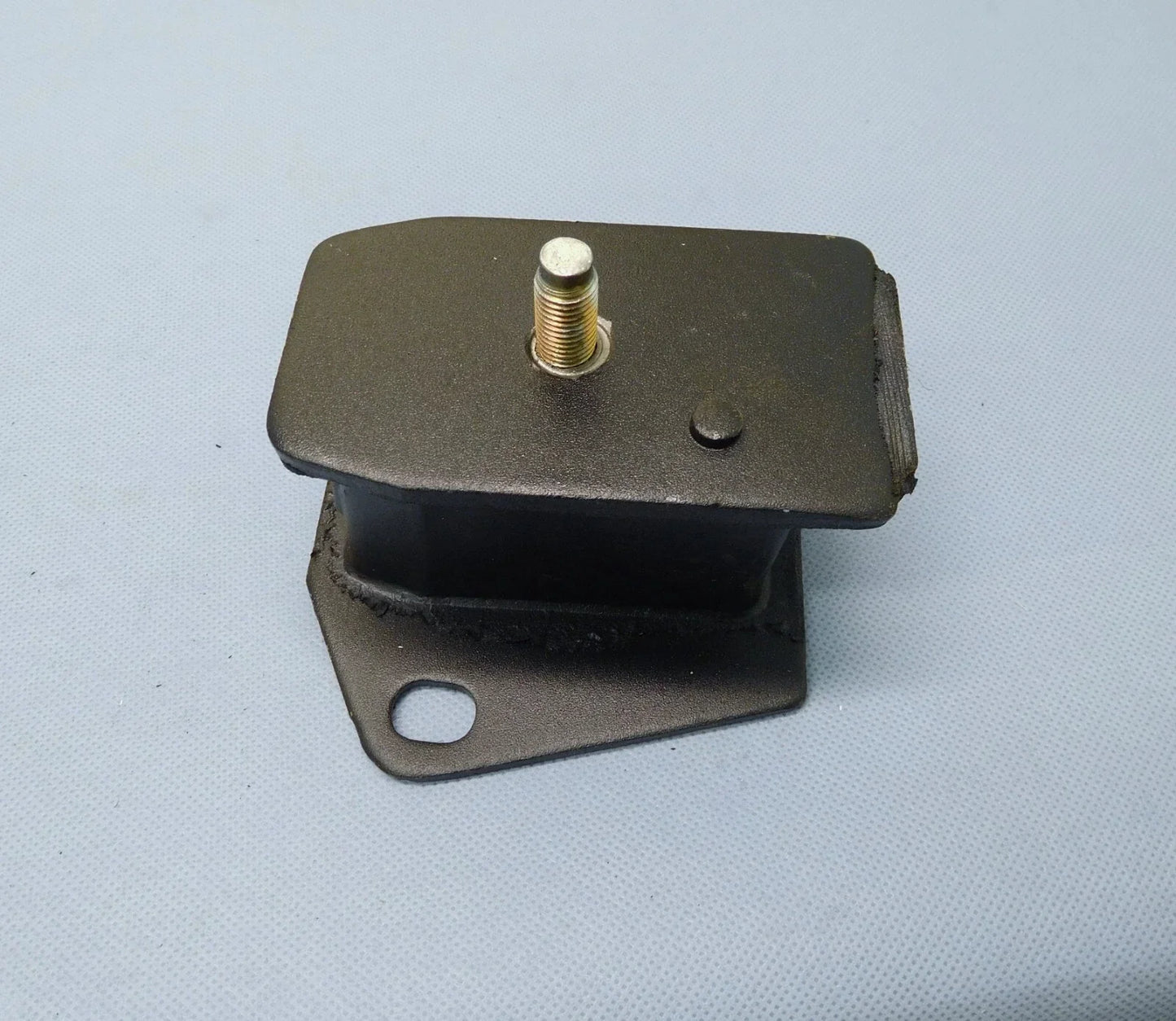 Front Engine Mount for Pajero 2.6 Petrol (1983-1993)