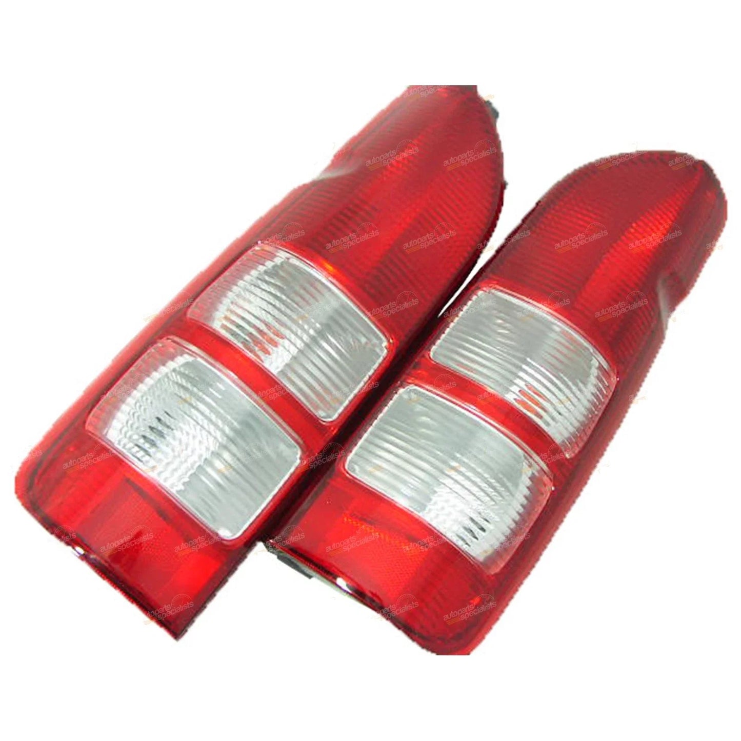 Tail Light / Pair / Tail Light for Toyota Hiace (04–18)