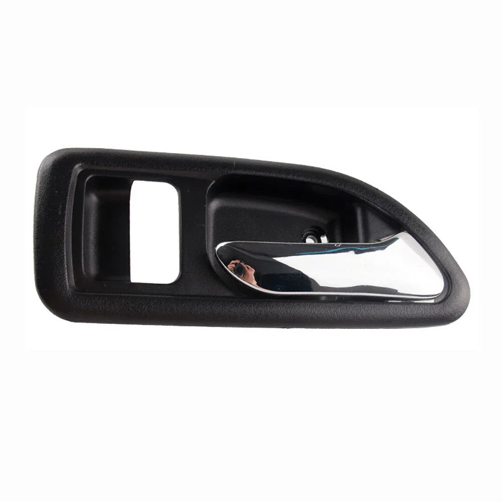 Inner Door Handle Right for GREAT WALL Hover H2 H3 (2008-2015)