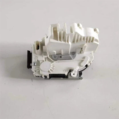 Front Power Door Lock Actuator Latch Assembly RH for Chrysler Dodge (2005-2010)