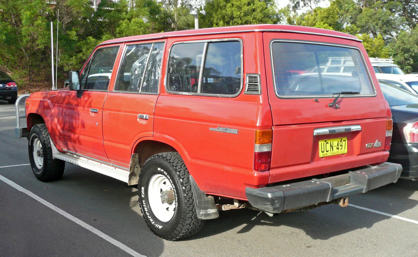 Tail Light for Toyota Land Cruiser FJ60 FJ62 BJ60 BJ62 HJ60 HJ61 HJ65 (1980-1990)