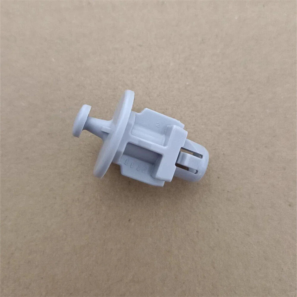 Rear Trunk Strap Hanger Clip for Mazda 6 GG 5HB (2002-2008)