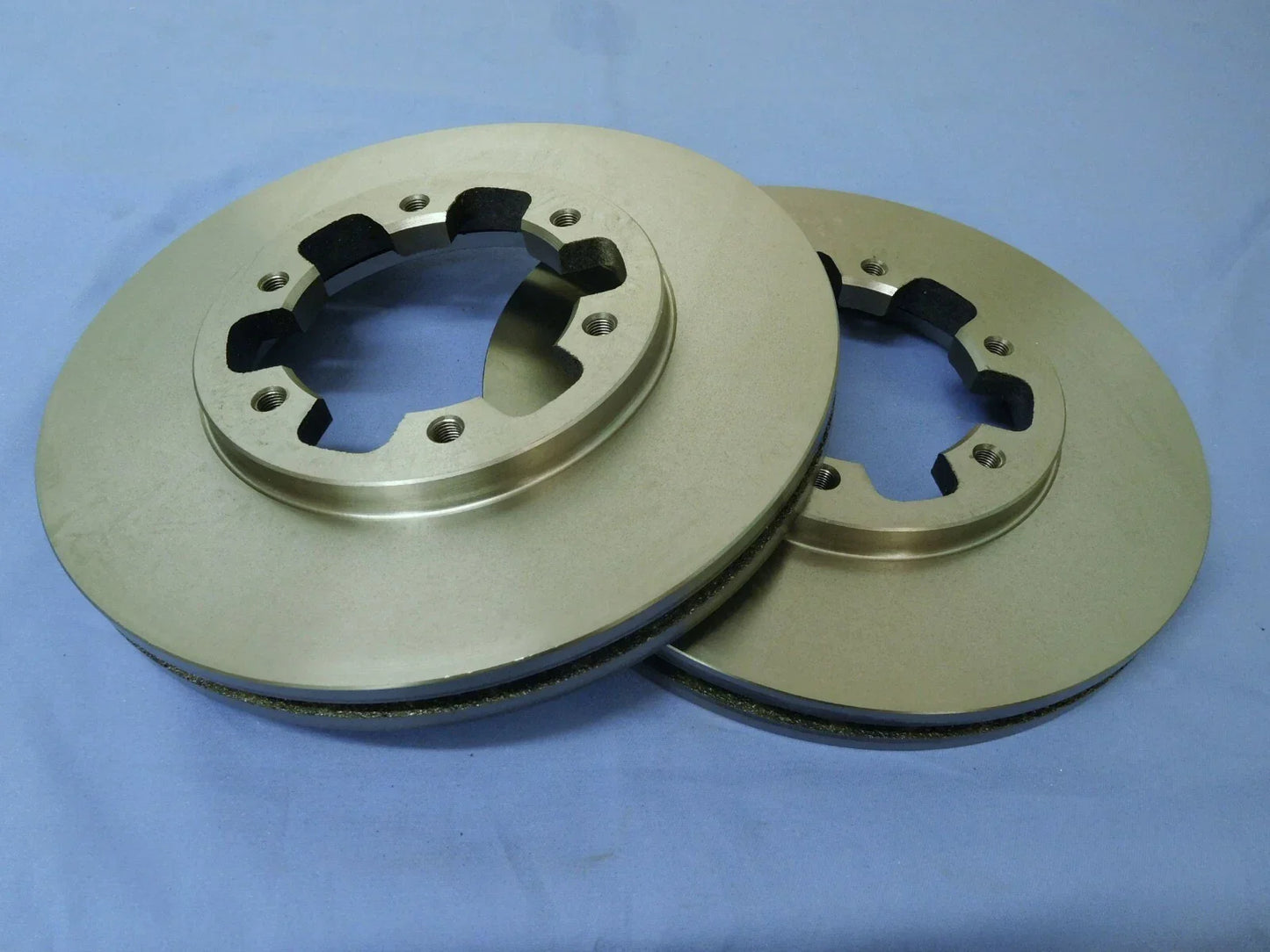 Quality RDA Front Brake Disc Rotors Pair for Nissan Navara D22 (1997-2001)