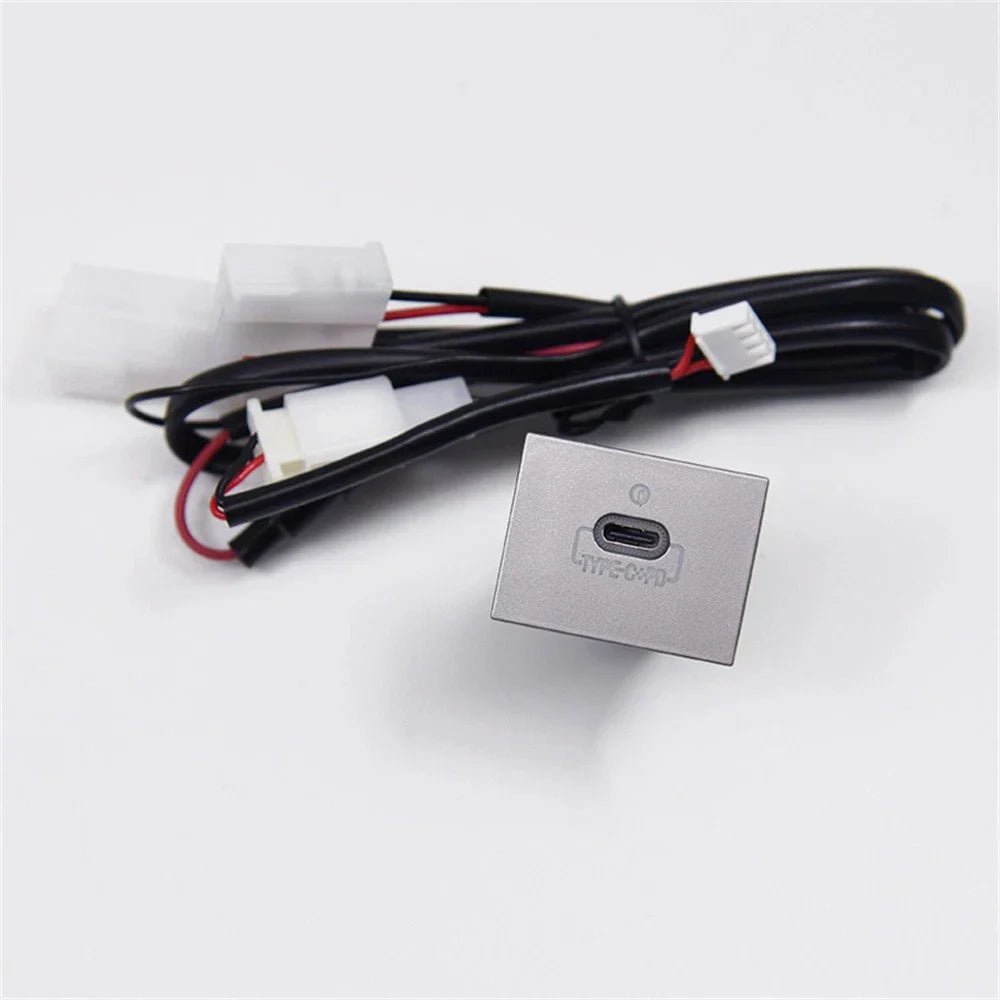 USB-C PD Car Charger Socket Power Adapter for Ford Focus (2005-2009)