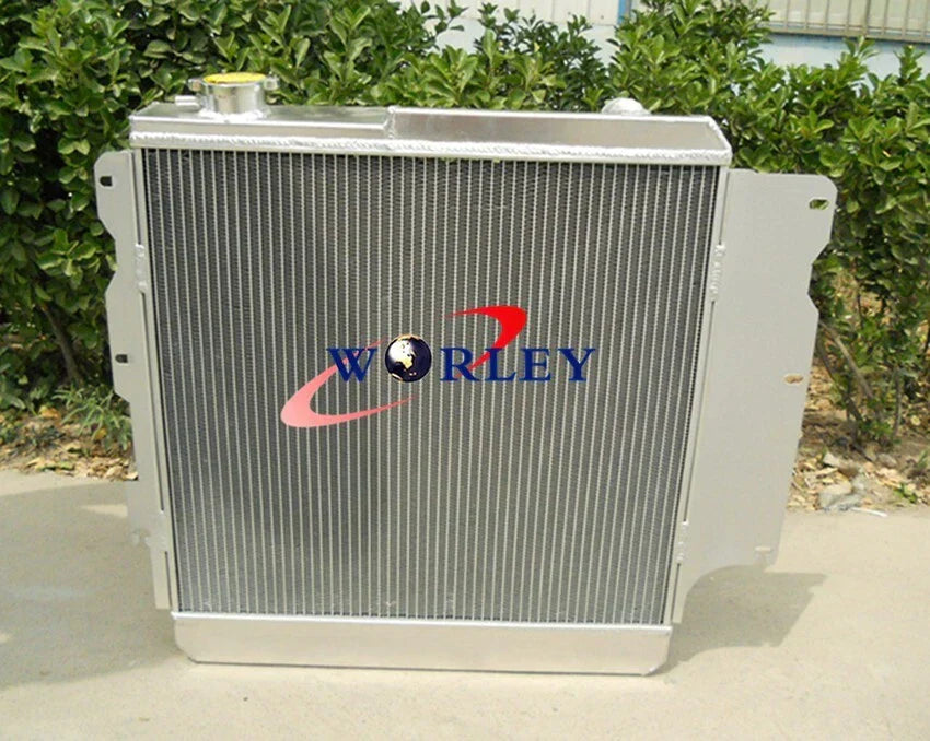Aluminum Radiator & Fan for Jeep Wrangler YJ, TJ, Chevy Engine (1987-2006)