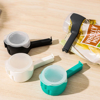 4 x Food Storage Sealing Clips with Pouring Spouts for Kitchen