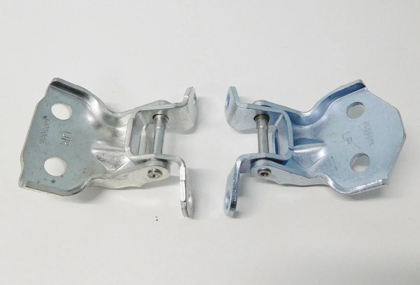 Front Right Hand Door Hinge Set for Holden RA Series Rodeo (2003-2012)