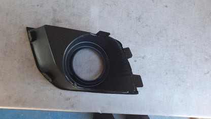 Front Bar Grille With Fog Light Mount Right Side for Mitsubishi ASX (2010–2017)