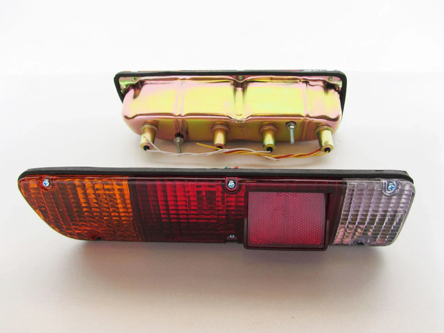 New Tail Lights for Datsun 620 - 2 x Tail Light Assembly (1972-1979)