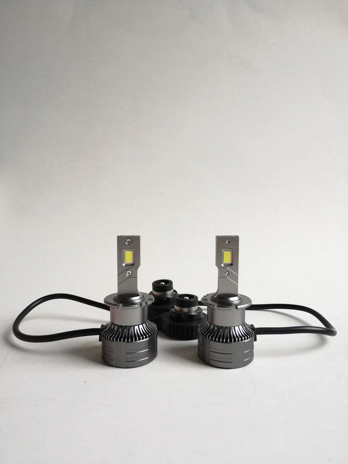 D2R/D2S HID to LED Headlight Bulb Globe 2x for Universal (2006–2023)