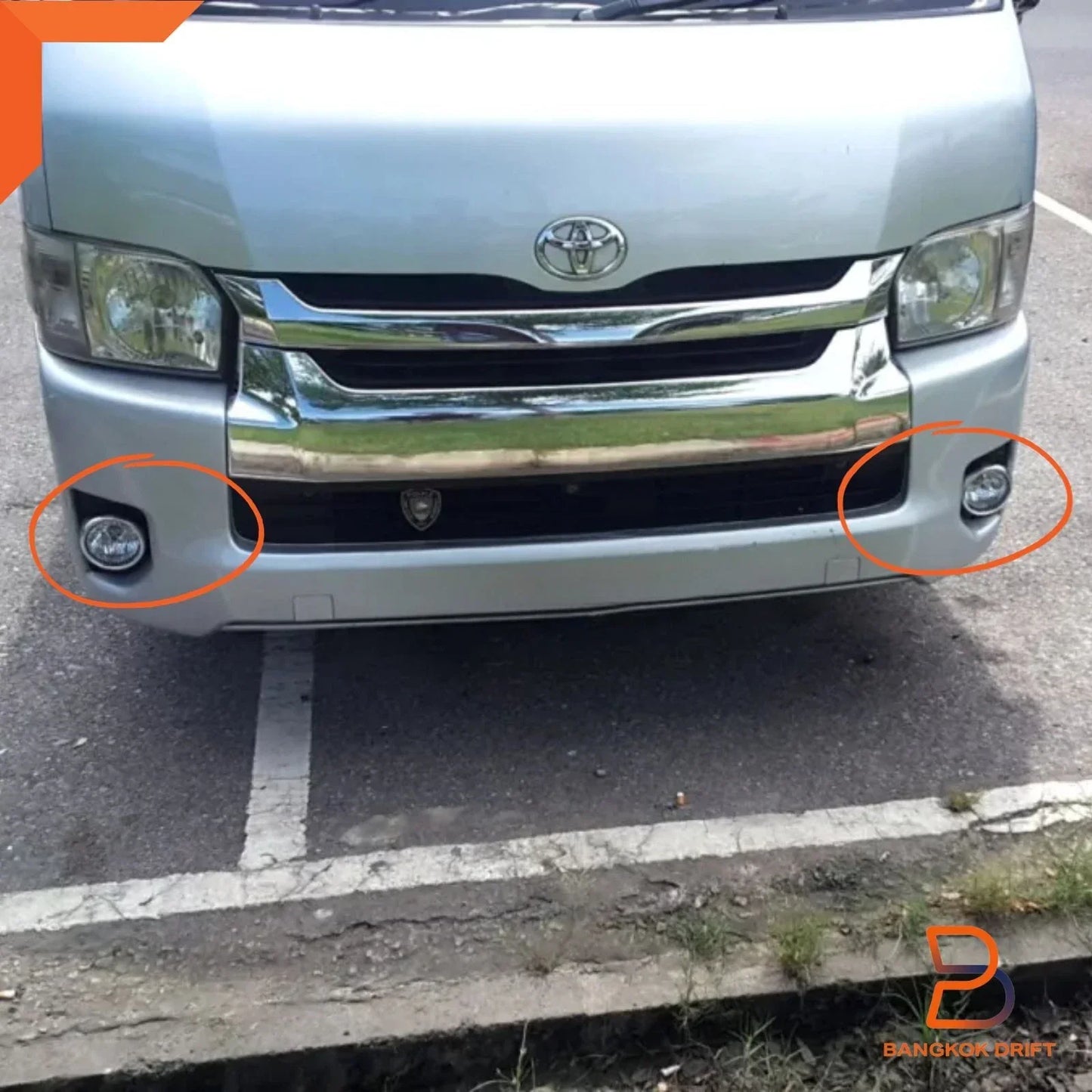 Fog Lamp Spot Light for Toyota Hiace Commuter H200 (2014-2019) Black Cover
