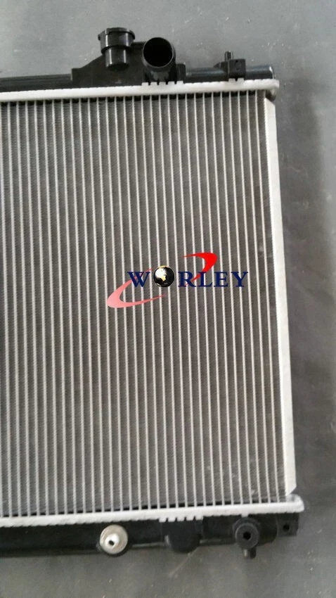 Radiator for Toyota Kluger 4WD MCU28 2003-2007 3.3L V6 AT/MT