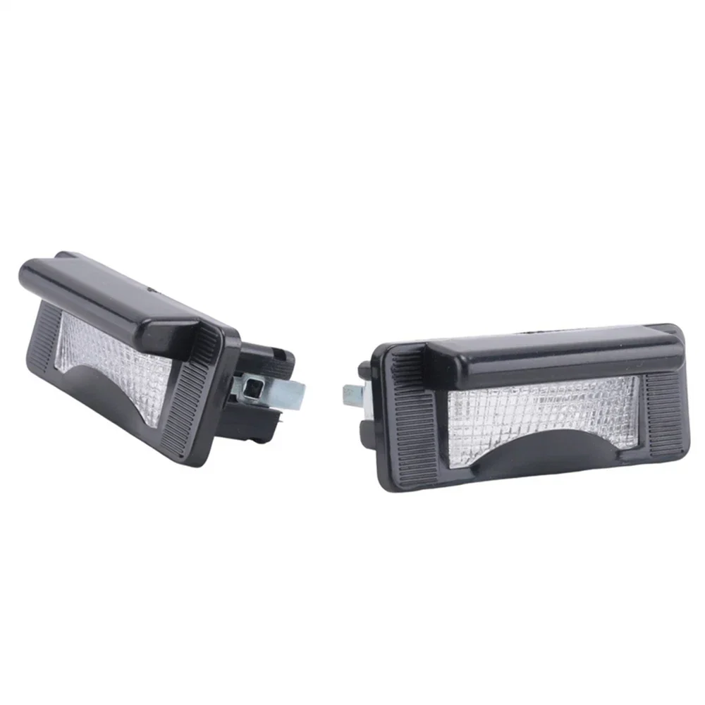 License Plate Light for Benz W903/Dodge Sprinter 2500 3500 (2002-2006)