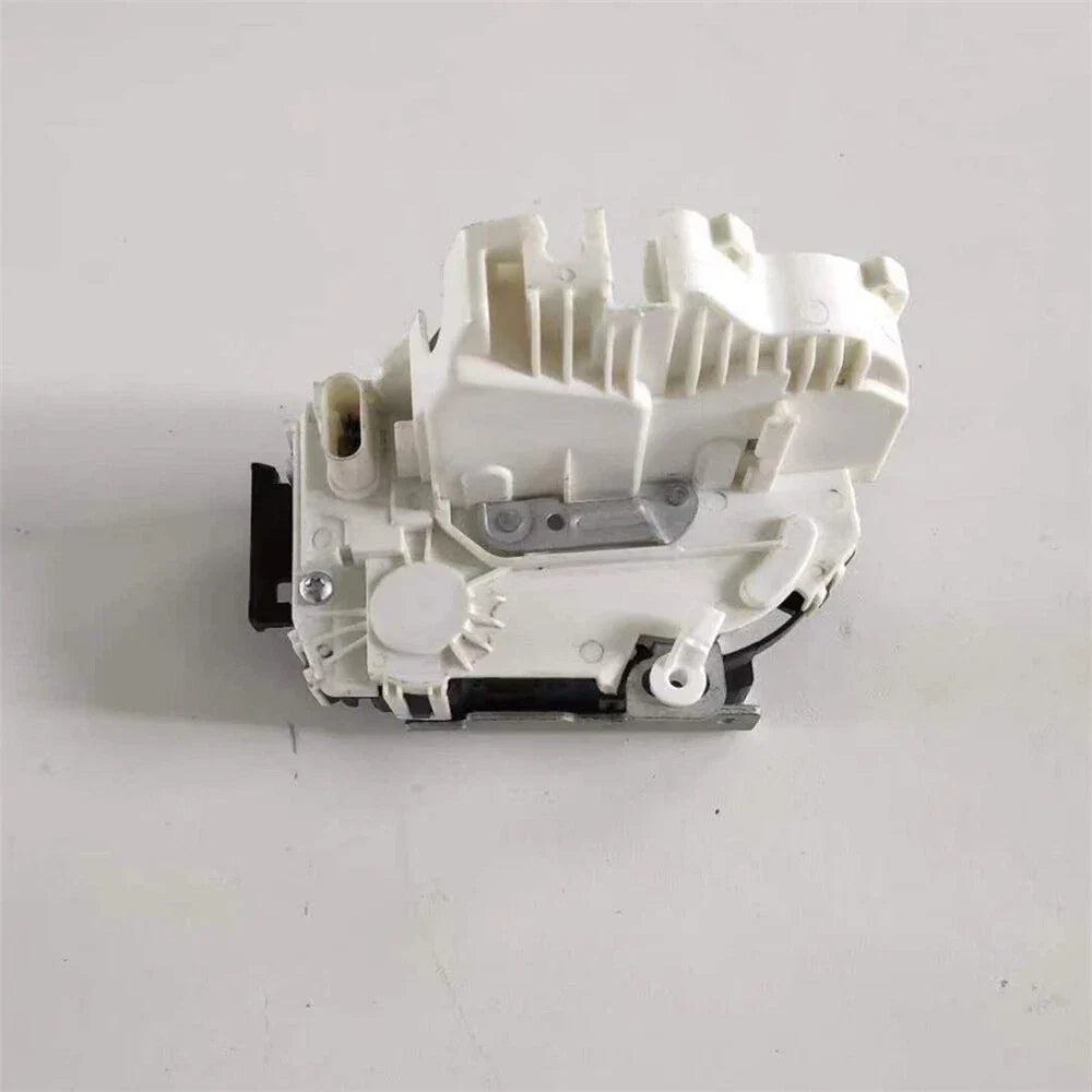 Front Power Door Lock Actuator Latch for Chrysler Dodge Ram (2002-2008)