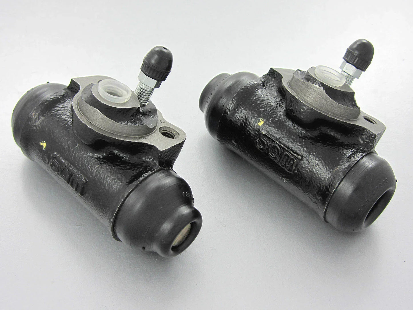 Rear Brake Slave Cylinder for Toyota Corolla E30 KE30 KE35 KE36 KE55 (1983-1987)