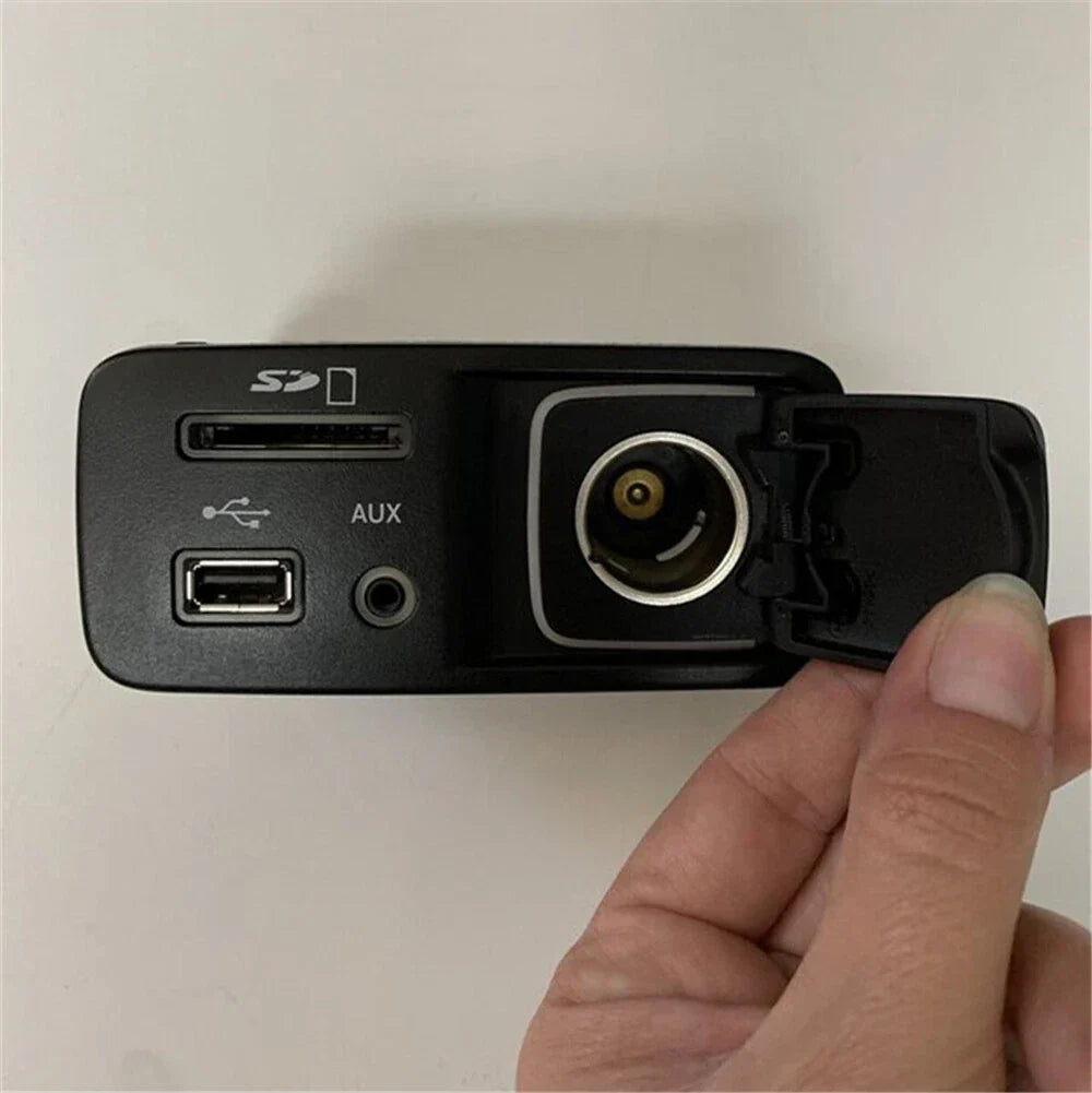 DC12V Media Center Console AUX USB SD for 2014-2018 Jeep Cherokee