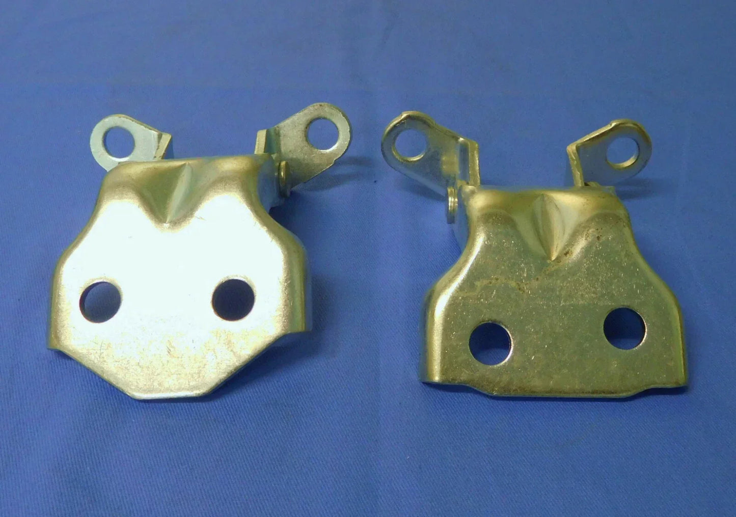 Front Left Door Hinge Set for Holden RA Rodeo (2003-2012)