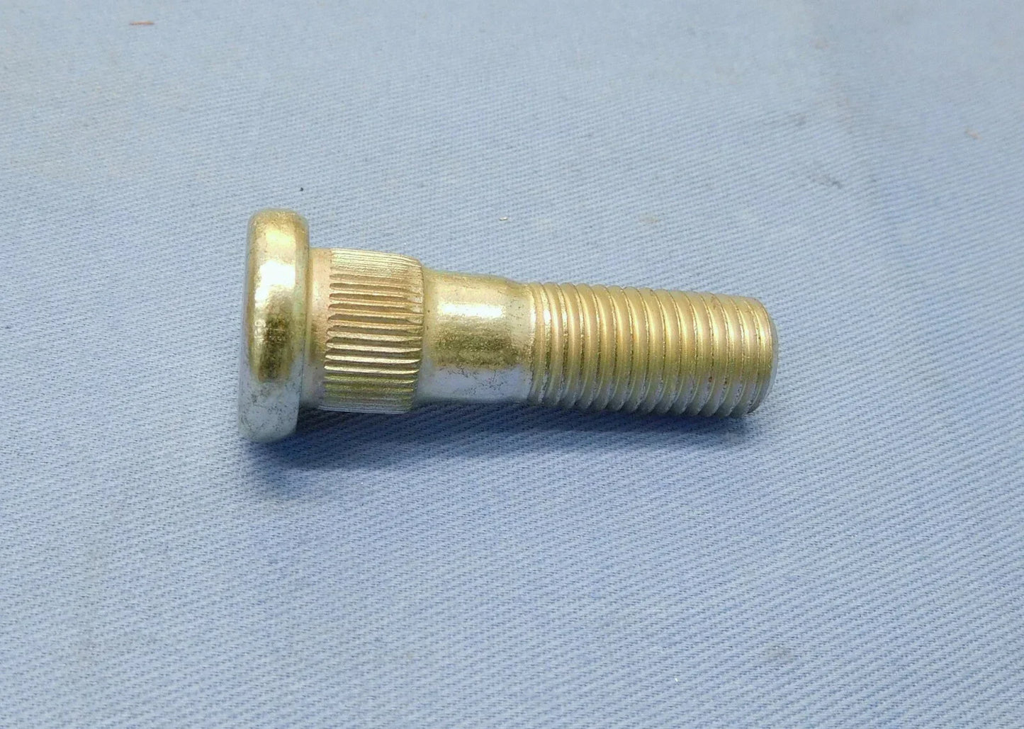 Wheel Studs for Triton 4WD Front/Rear Wheels (2006-2014)