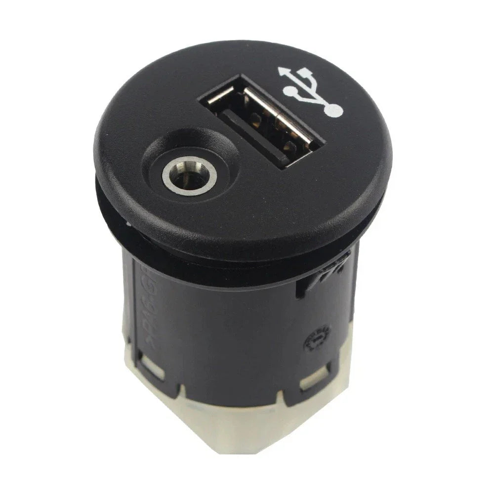 Sound System Auxiliary Jack for Nissan Juke (2011-2013)