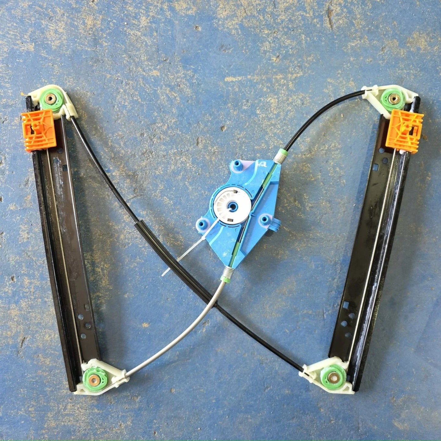 Rear LH Window Regulator W/o Motor for Porsche Cayenne / Touareg (2003–2010)