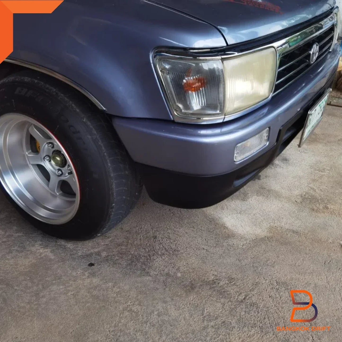 Front Bumper Turn Signal Light for Toyota Hilux UTE LN85 LN95 LN106 (1985-2005)