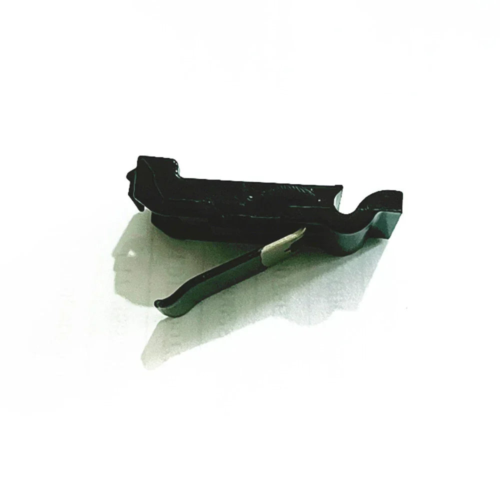 Fuel Gas Door Cover Release Spring Clip for Toyota RAV4 (2019-2021)